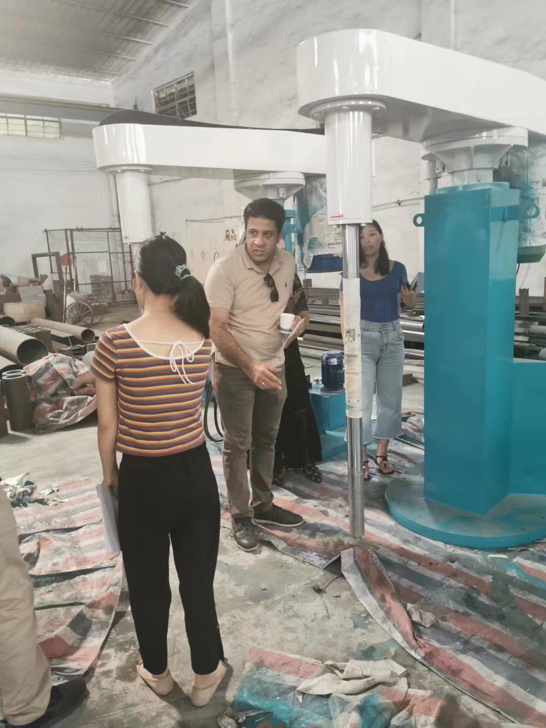 發(fā)往 迪拜 阿聯(lián)酋 高速分散機 及蝶式攪拌機采購項目(圖3)