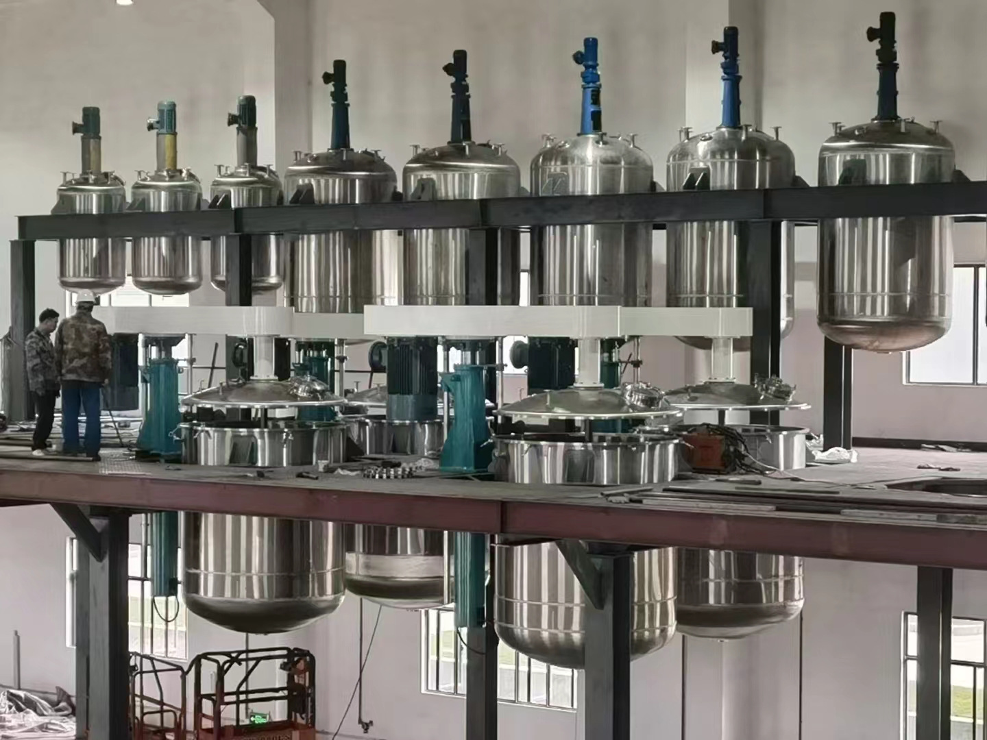 廣東肇慶 歌麗斯化學 環(huán)氧防腐漆生產(chǎn)平臺 工程案例(圖1)